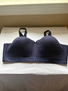 Cacique Navy Wireless Everyday Bra, size 48DDD